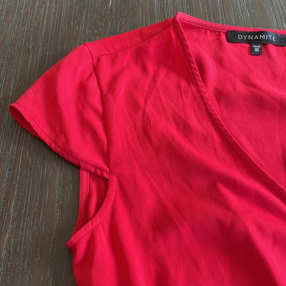 Dynamite ladies romper in gorgeous red color. Size extra small. - Picture 11 of 11